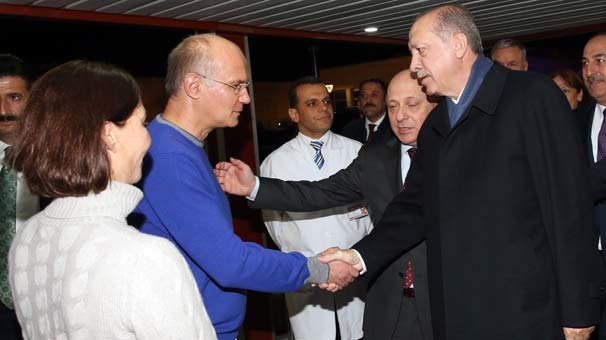 Cumhurbaşkanı Erdoğan`dan Baykal`a geçmiş olsun ziyareti